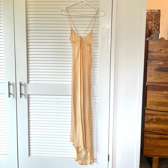Vegan Silk Slip Dress 💗 The White Raven: Champagne S 🥂 - Picture 7 of 15